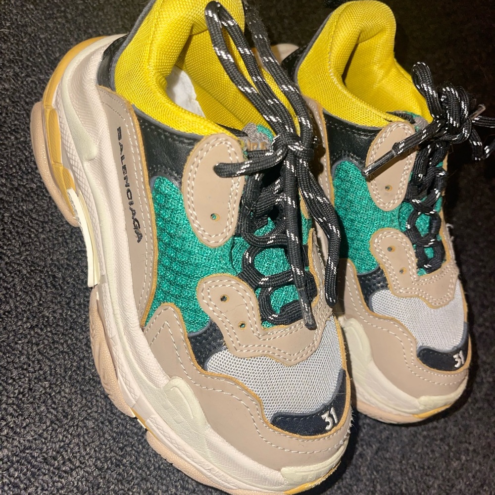 BALENCIAGA Triple S — Kids Sneakers